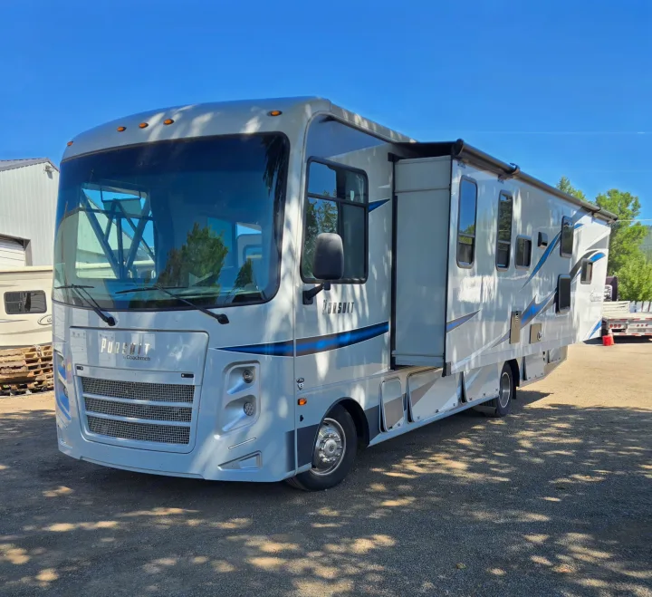 Front three-quarter view of Simon's silver Coachmen Pursuit